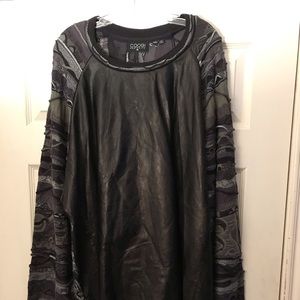 Coogi Sweater 5 XL Leather and 3D